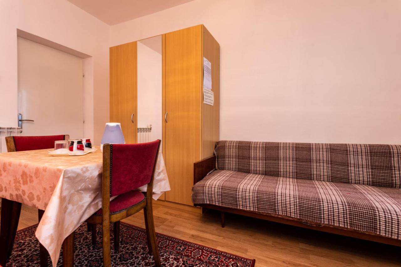Rooms & Studio Apartment Mira Baska  Exterior photo